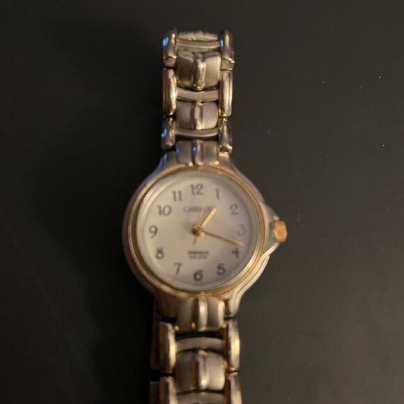 Introducing the exquisite Ladie’s Carriage Brand Watch with Indiglo! 🌟 - Picture 7 of 8